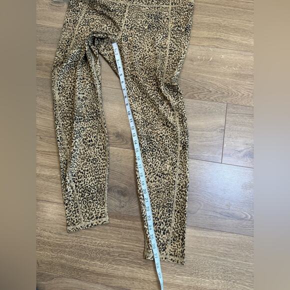 NWT Fabletics Oasis PureLuxe High-Waisted Legging Leopard Print Size 1X - Picture 11 of 12